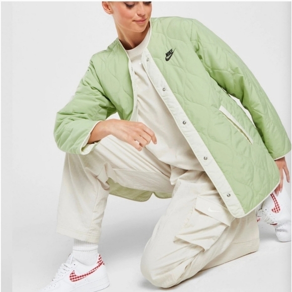 Nike Women's Sportswear Sports Quilted Button Up Utility Therma-fit XS - Picture 1 of 10